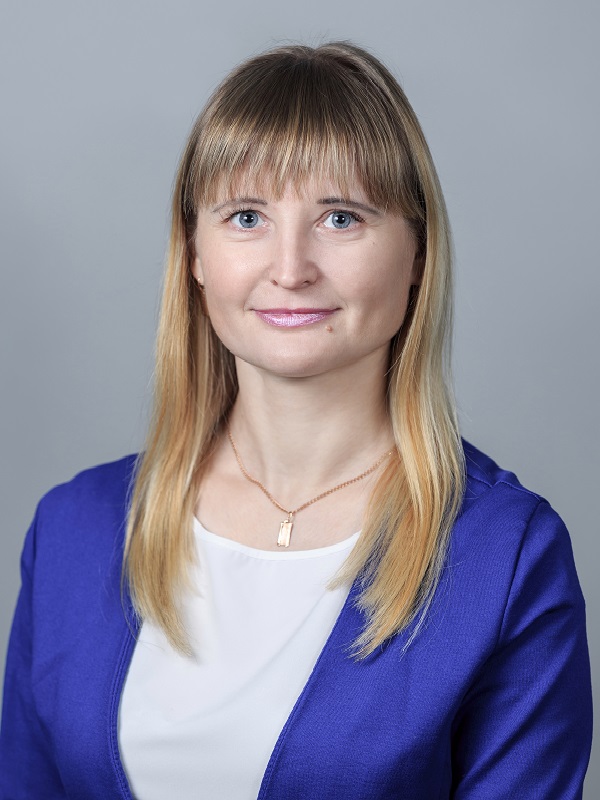 Попп Олеся Александровна.